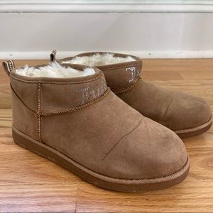 Juicy Couture brown/tan fuzzy inside mini boots